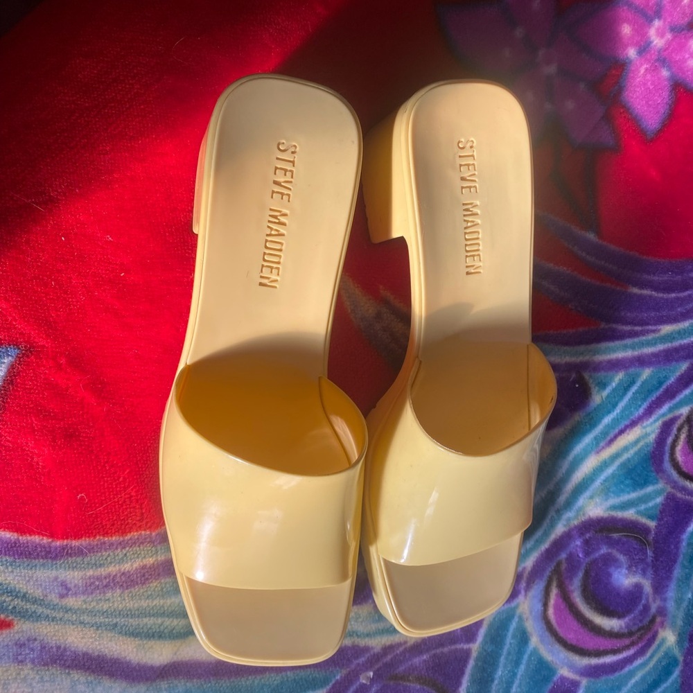 Steve Madden chunky heals